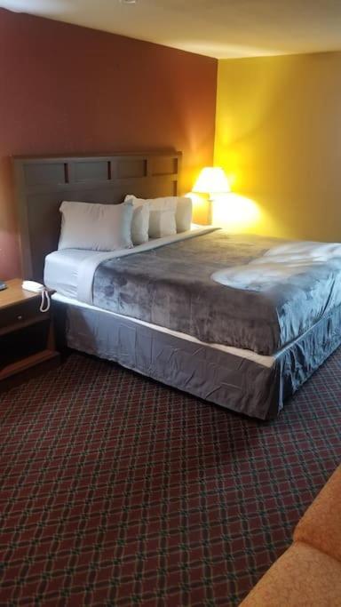 Hotel 2 Queen Beds Hotel Room 106 Wi-Fi Booking Stillwater Eksteriør bilde