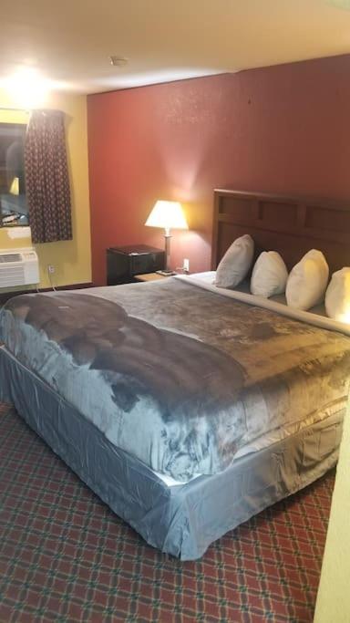 Hotel 2 Queen Beds Hotel Room 106 Wi-Fi Booking Stillwater Eksteriør bilde